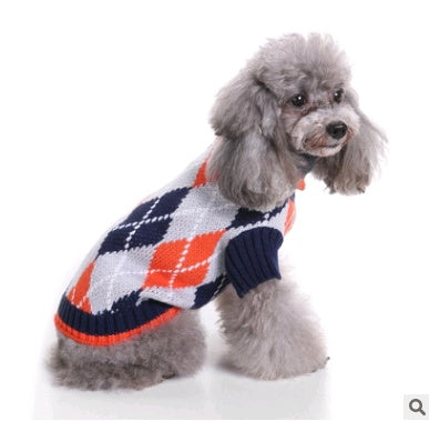 Warm Winter Holiday Outfit for Festive Knitted Pet Apparel